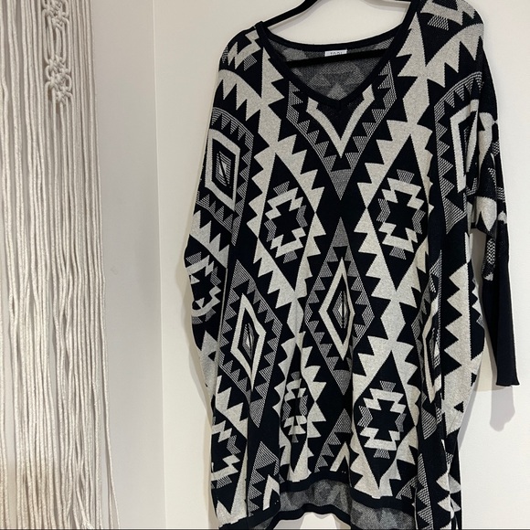 TOBI Aztec Sweater Dress - Picture 2 of 5